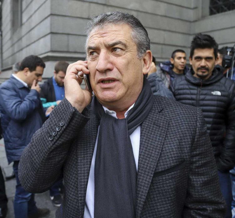 Fernández aceptó la renuncia del embajador Urribarri, condenado por corrupción