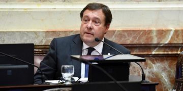 Otro aliado del FdT propone ampliar la Corte a 16 jueces