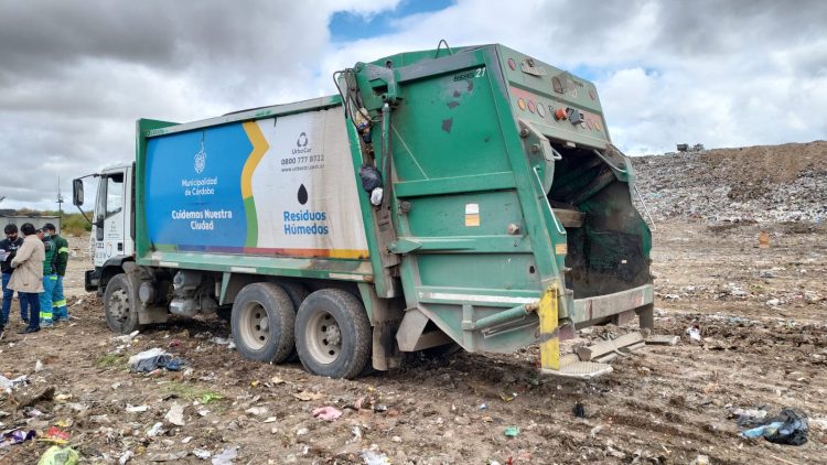 Recolectores encontraron el cuerpo de un bebé en un camión de la basura