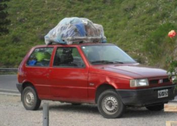 Vinieron a Córdoba, les robaron el auto y tras ocho meses sin novedades, se toparon con que está en un depósito del Estado