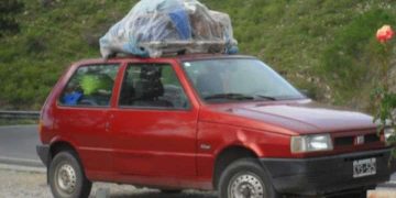 Vinieron a Córdoba, les robaron el auto y tras ocho meses sin novedades, se toparon con que está en un depósito del Estado