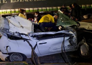 Impactó contra un camión estacionado y ahora está grave
