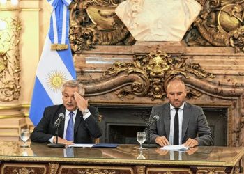 Confirmaron bono de $18 mil para trabajadores informales y monotributistas y otro de $12 mil para jubilados