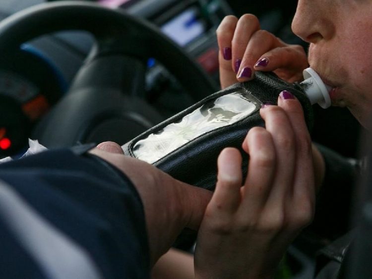 Concejales discutirán el proyecto de tolerancia cero para la alcoholemia a conductores