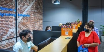 Atendieron más de 100 consultas de los migrantes