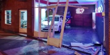 Entró borracho a una concesionaria, robó un 0km, lo chocó y lo dejó inservible
