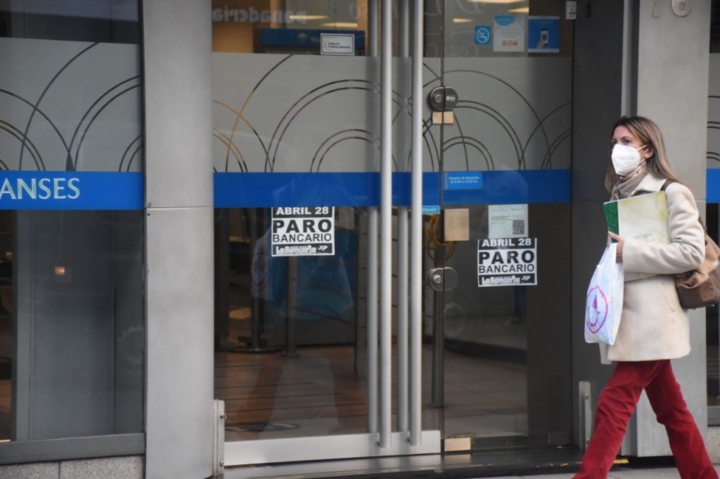 Bancarios piden un aumento acorde a la inflación esperada