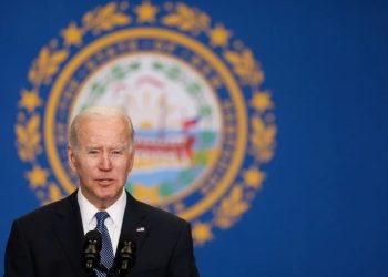 EE.UU. redobla las sanciones, mientras los civiles esperan