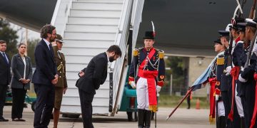 En su primer viaje oficial al exterior, Boric está en la Argentina y se reunirá con Fernández