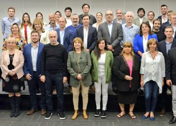 Bullrich desafía al macrismo local con candidatos propios