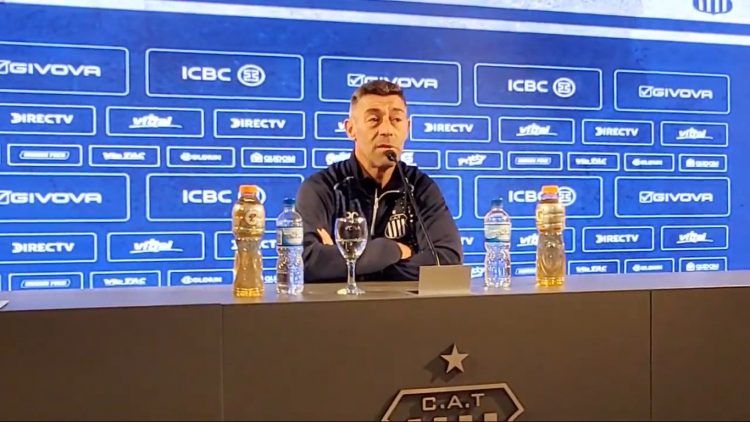 Apuesta por los refuerzos