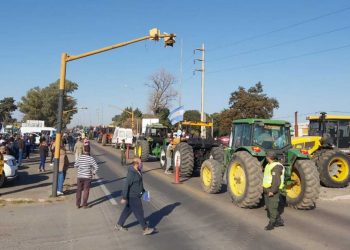 El Gobierno criticó el tractorazo organizado por JxC y producores rurales: «Es una marcha política»
