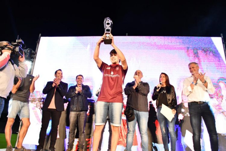 Lautaro Carletti se quedó con la Copa Cordobesa de Fútbol Electrónico