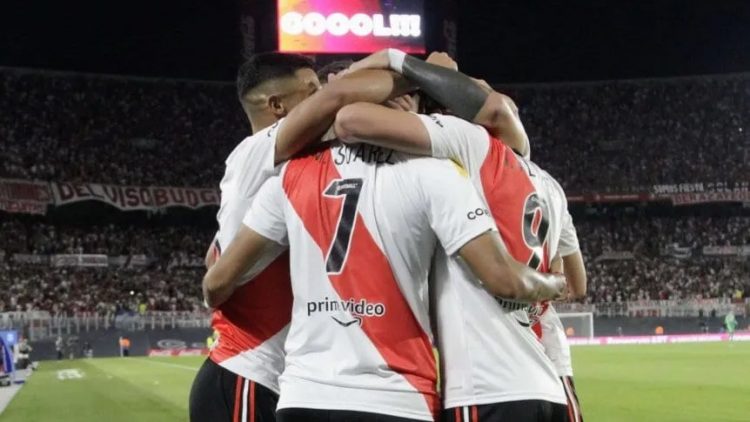 River goleó a Argentinos Juniors en el Monumental