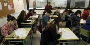 Le hizo un trabajo práctico para seducirla, pero se sacó un dos