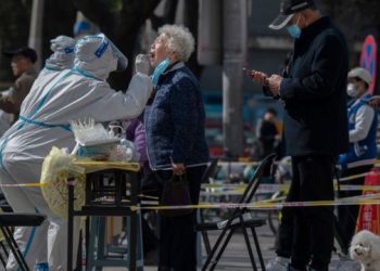 Shanghai sufre un rebrote de Covid-19 y registra el récord de muertes desde el inicio de su nuevo confinamiento