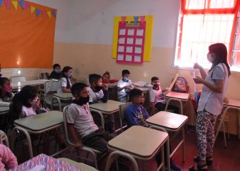 Las escuelas primarias tendrán una hora más de clase por día