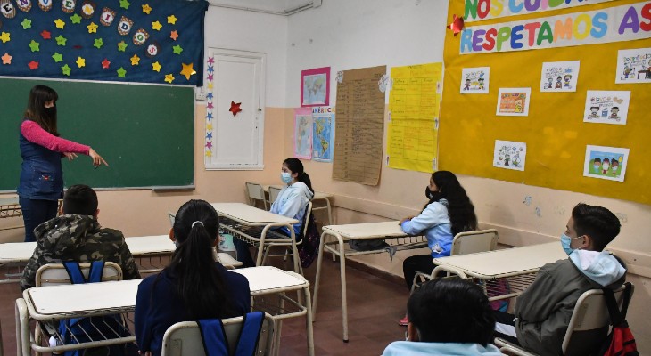 Las jornadas en las escuelas primarias de Córdoba se extenderán una hora más