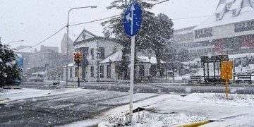 Picos de 40 grados, nevadas, lluvias y hasta granizo en el país