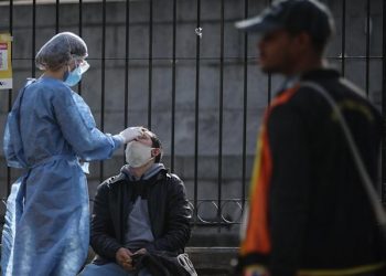 Reportaron 20 fallecidos y 2.228 nuevos contagios de coronavirus