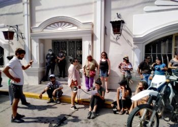 Denuncian un posible desalojo del acampe en autovía ruta 5