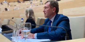 En la Unicameral, Rossi pidió la renuncia de la jefa de Policía