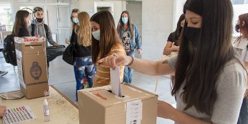 Se presentaron cinco listas estudiantiles en la UNC