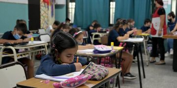 El Consejo Federal de Educación define la ampliación del horario de clases