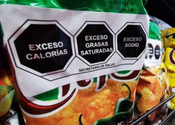 Una calculadora de nutrientes críticos detecta qué alimentos deben tener etiquetado frontal