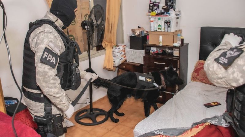 Un locutor y músico cuartetero fue detenido por narcomenudeo