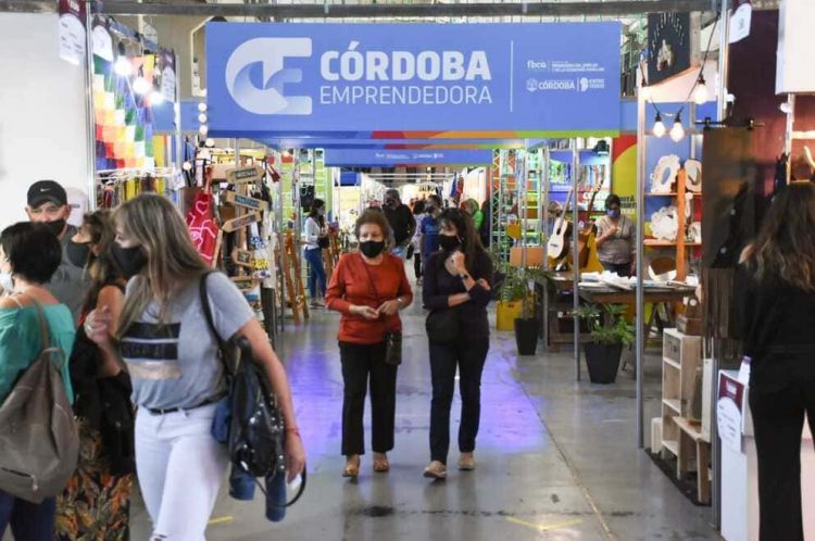 Continúa la convocatoria para exponer en la Feria Internacional de Artesanías