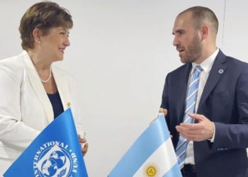 Economía confirmó que cumplió la meta de déficit fiscal acordada en el programa