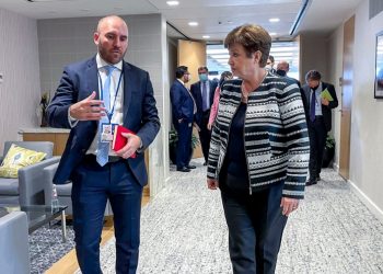 El Gobierno apuesta a recibir U$S 4.100 millones del FMI en mayo