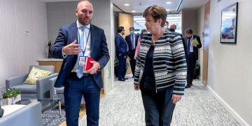 El Gobierno apuesta a recibir U$S 4.100 millones del FMI en mayo