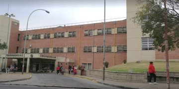 Una menor de tres años cayó desde un sexto piso y está en terapia intensiva