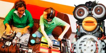 Circuit Bending: el arte de desprogramar obsolescencia