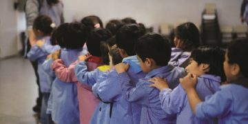 Llevó tequila al jardín de infantes y se emborrachó con sus compañeritos