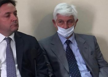 Otro acusado admitió el cobro de coimas y complicó a Viaut