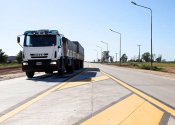 Restringen la circulación del transporte de cargas