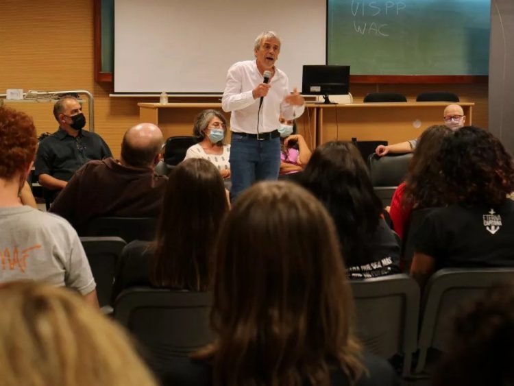 León se postula por "Vamos" para ser el próximo rector de la UNC
