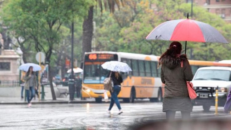 Tras el día electoral lluvioso, sigue en pie la alerta meteorológica para Córdoba