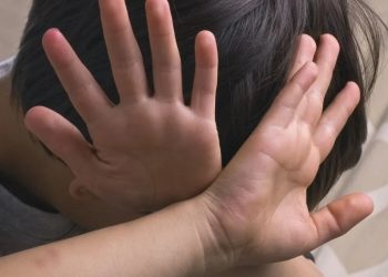 Seis de cada 10 niños, niñas y adolescentes experimentan formas de crianza violenta