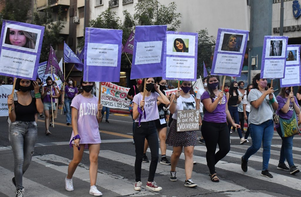 Casi una de cada cuatro víctimas de femicidios perpetrados en la Argentina fue asesinada con armas de fuego