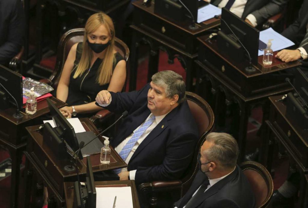 Se partió el bloque del Frente de Todos en el Senado