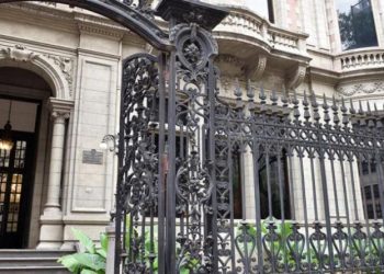 Semana Santa de robos: desde la sustracción de un valioso cuadro hasta el inaudito intento de un hombre con tobillera