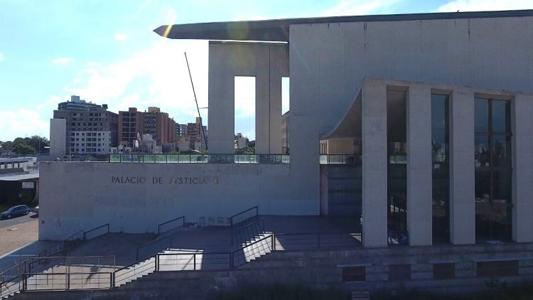 Liberan a un hombre imputado por robo y lesiones por padecer discapacidad visual