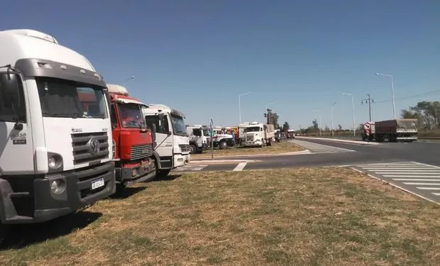 Gasoil: transportistas levantaron los cortes de ruta hasta el lunes