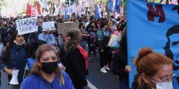 Piqueteros marcharon en Córdoba por trabajo genuino