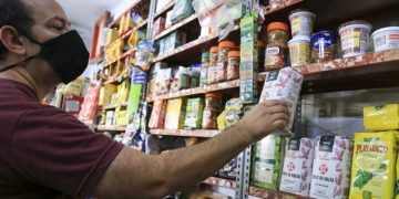 En un año, el costo de la canasta básica de alimentos se incrementó más del 50%