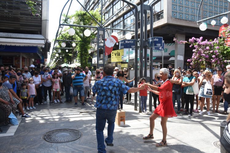 Así funcionarán los horarios de apertura de comercios para las fiestas en Córdoba